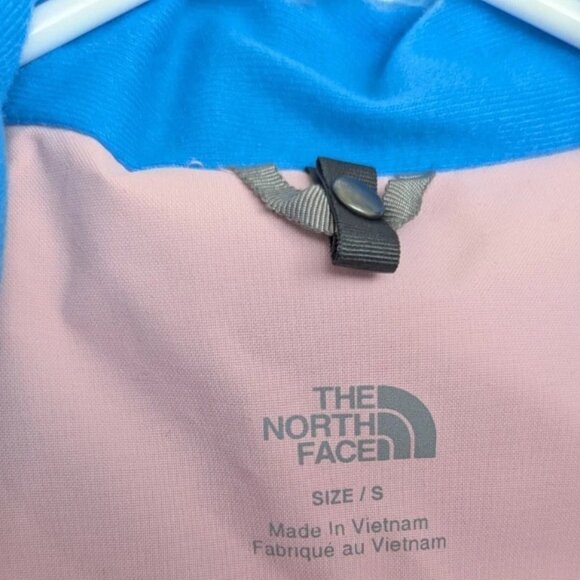 The North Face Women's Pink Hooded Ski Jacket - Picture 2 of 12